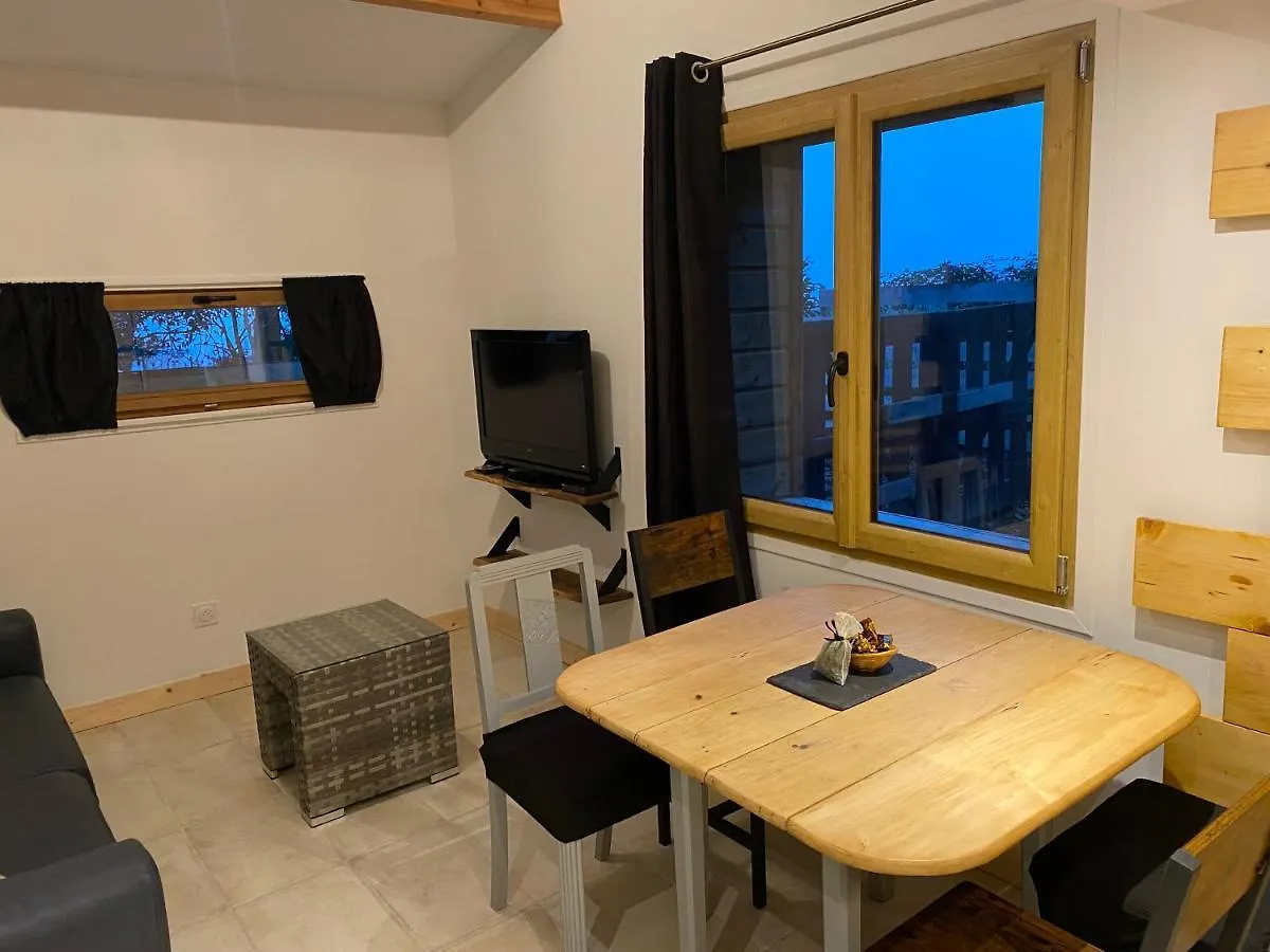 Le Bellevue Villa Dolomieux 0*,